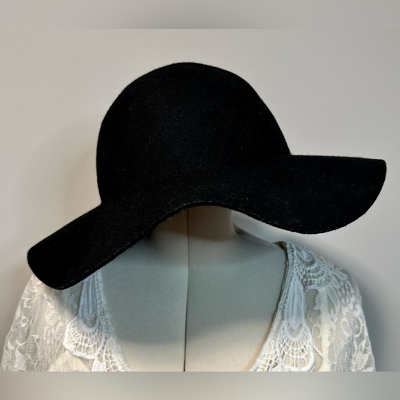 H&M Black Floppy Hat Size Small - Picture 2 of 4